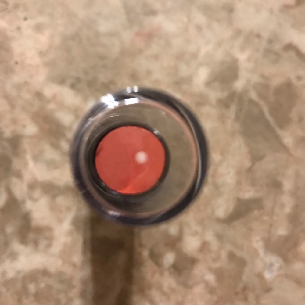 Found satin cream lipstick 💄 👄